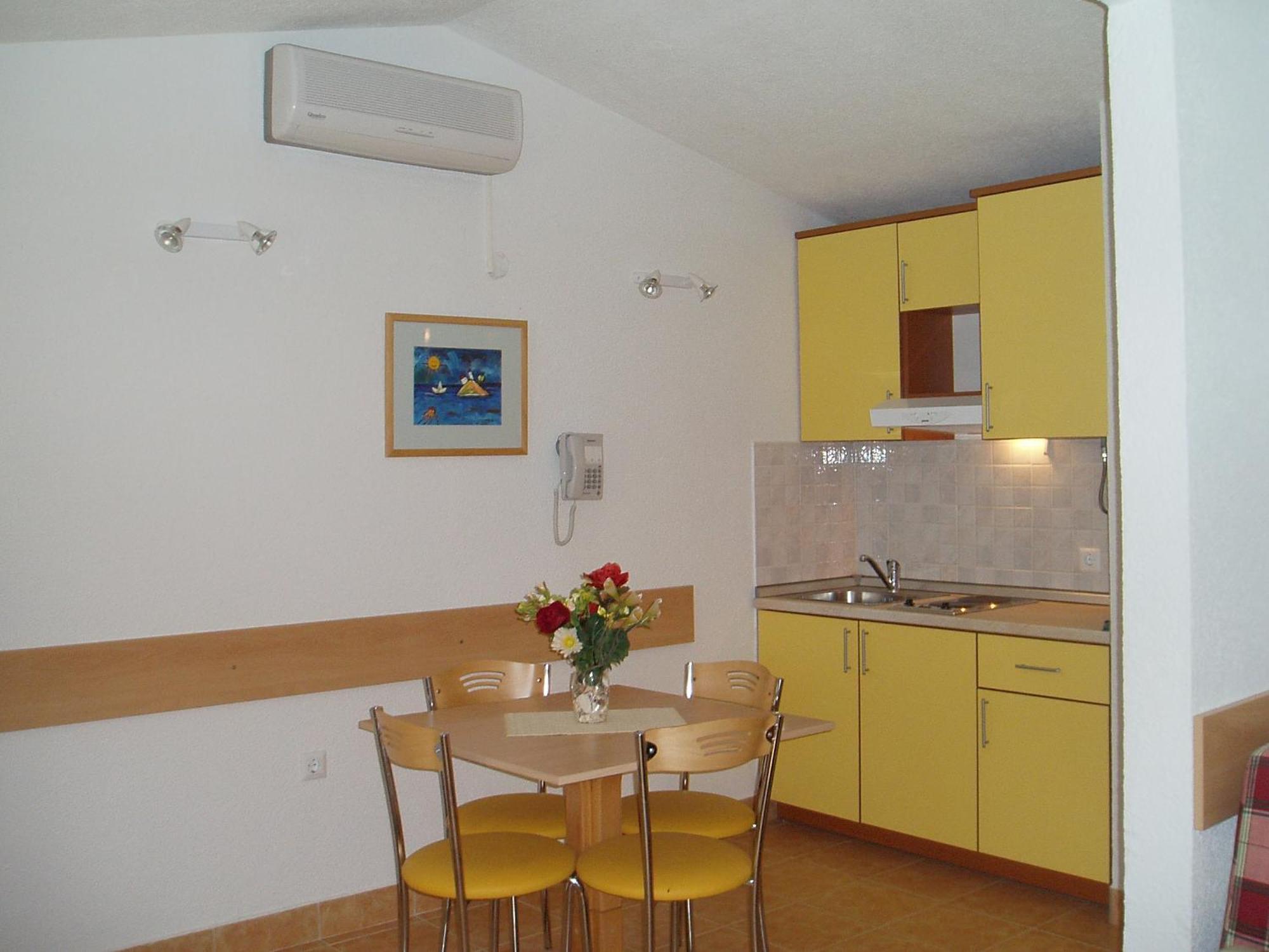 Apartment Bonaca Klek Ngoại thất bức ảnh